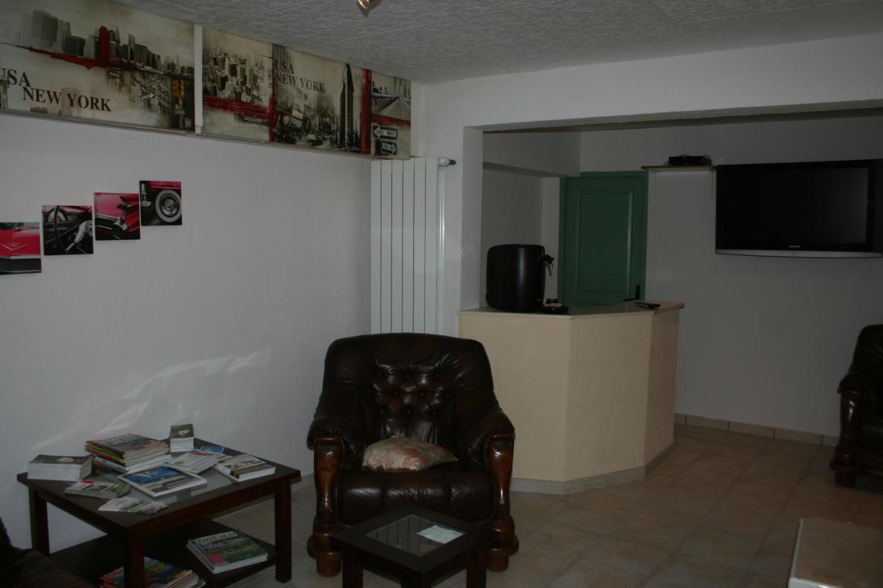 Le Mas Des Tarentes Chambres D'Hotes Trans en Provence Bagian luar foto